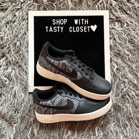 Nike air force 1 LV8 sneakers - Picture 4 of 7